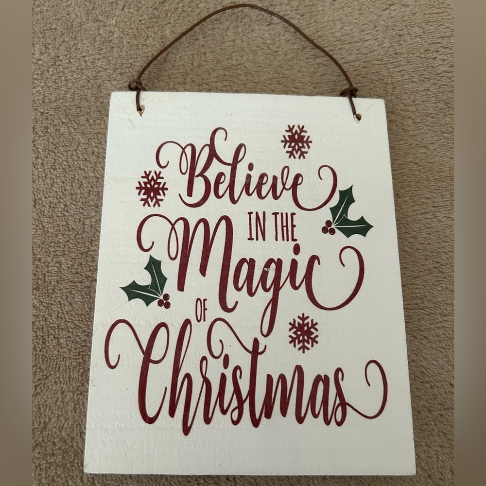 Festive Christmas Wall Sign with Red and Green Accents